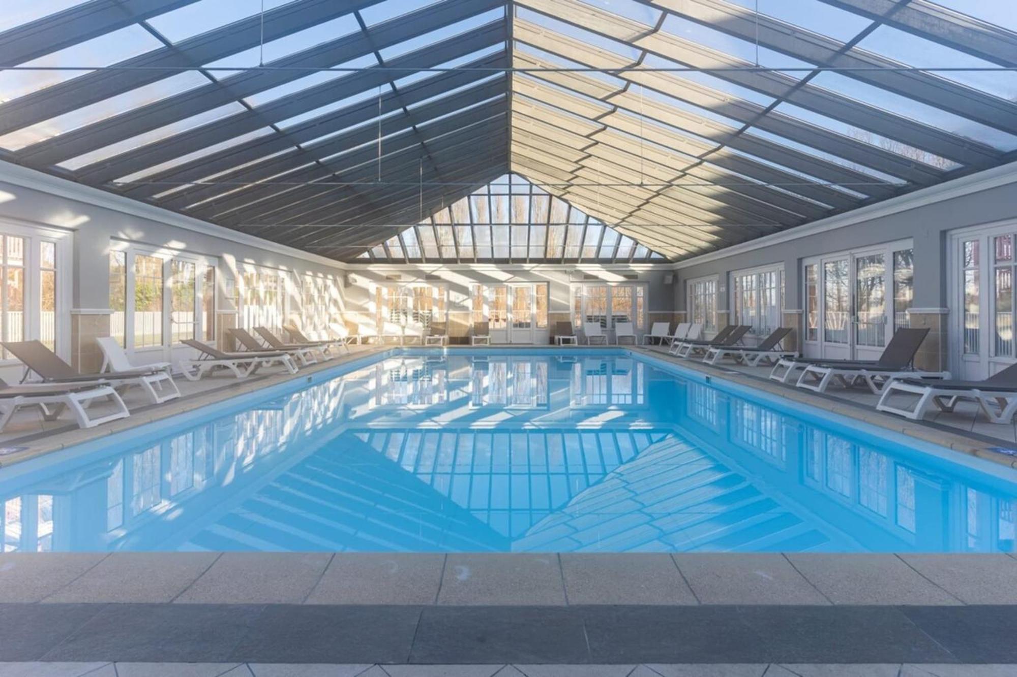 5-person Flat With Swimming Pool Tennis Court And Private Parking 236 Appartement *