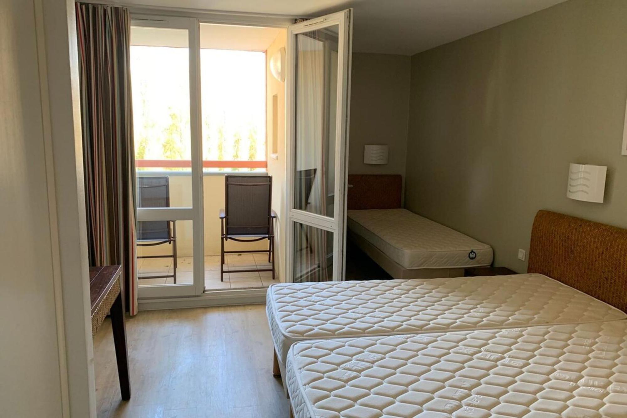 5-person Flat With Swimming Pool Tennis Court And Private Parking 236 Le Touquet